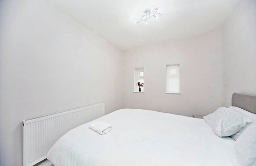 West Thornton Apartment | Chic 1BR Thornton Flat - Charm and City Access