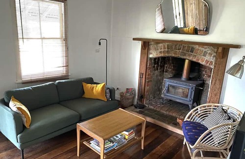 Mulbring House | Mulbring Miner's Cottage