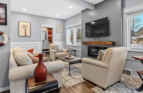 Kewaunee House | Comfortable family home,1/2 mile from Lake Michigan. Large yard, lower ensuite