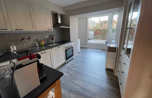 Chavornay House | Homerez - Spacious house for 5 ppl. with terrace at Chavornay