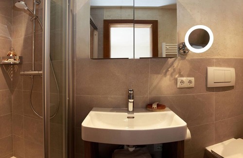 Prutz Apartment | Der Ballhaushof - Ferienwohnung Laudegg Blick Urlaub am Bauernhof