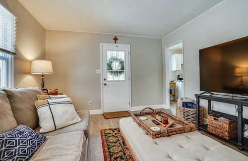 Lakeland House | Charming Lakeland Home: Steps to St Croix River!