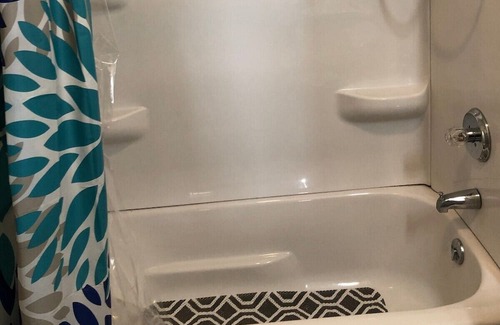 Robinson House | Right off of Main St in Robinson