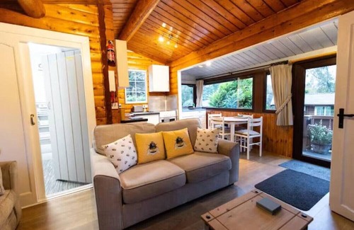 Ffestiniog Cabin | Mountain View 2 bed Log Cabin: Snowdonia Adventure