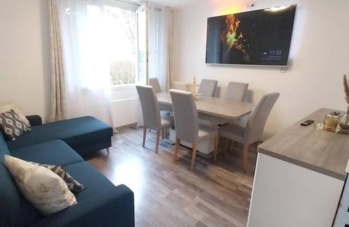 Le Blanc-Mesnil Apartment | Homerez - Nice appartement for 5 ppl. at Le Blanc-Mesnil
