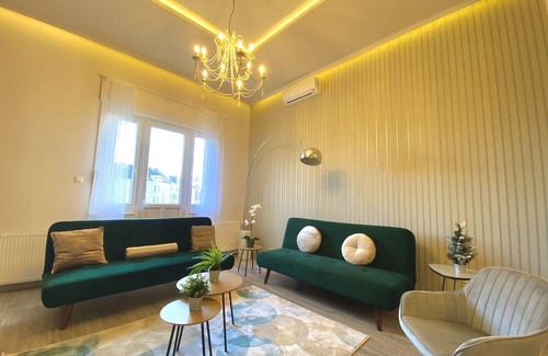 Szentimrevaros Apartment | Luxury Buda, Welcome to our large, freshly renovated 2-bedroom apartment!