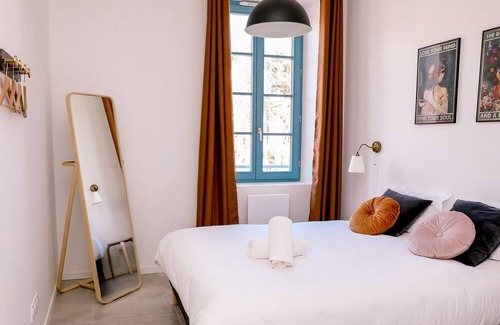 Romans-sur-Isere Apartment | Apartment-2 chambres -Comfort-Wet room-Terrace