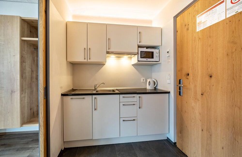 Terlano Apartment | Apartment 'Residence Egger Apt B' with Mountain View, Wi-Fi and Air Conditioning