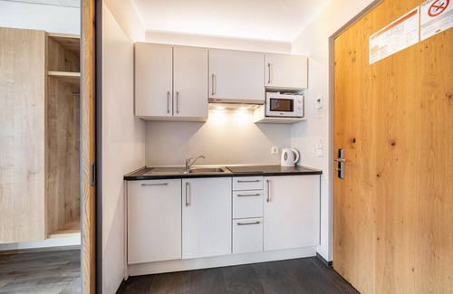 Terlano Apartment | Apartment 'Residence Egger Apt A' with Mountain View, Wi-Fi and Air Conditioning