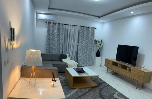 Le Plateau Apartment | Stylish 2-Bedrooms for Afcon fans 2 chambres élégantes / les amateurs de la CAN