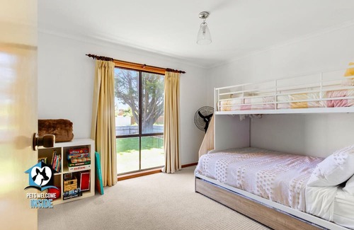 Goolwa Beach House | Charming 3BR Coastal Retreat with Huge Outdoor Living