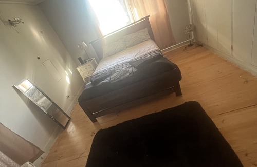 Diggers Rest Other | Plumpton park is a 2 bedroom Cosy home with plenty of room