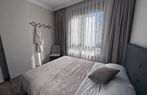 Gazipasa Apartment | Hillside Luxury: Modern 1-BR, 10-Min Walk to Gazipasa Center & Beach