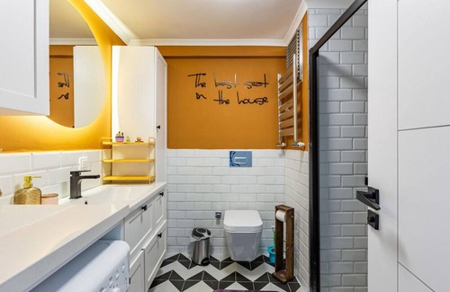 Moda Apartment | Stylish Flat near Popular Attractions in Moda