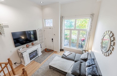 Old Town House | Townhome in Cabbagetown South