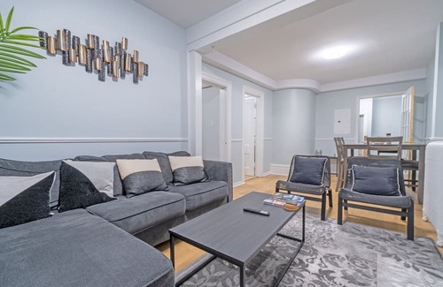 South End Apartment | Vrbo Stylish Downtown Apartment