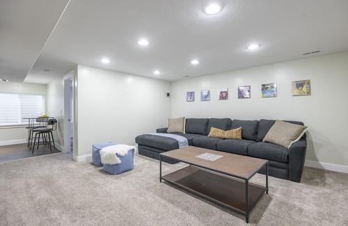 Heber House | Polar Express Deal- BOGO- Sleeps 18- Free Hot Chocolate