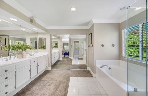 Corona House | Pool &Spa, Ontario Disneyland 5/3 Home