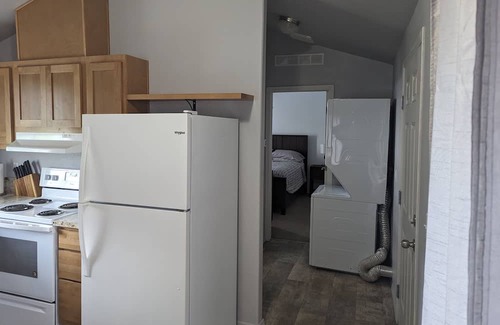 Redwood Cottage | Cozy cottage in country setting.