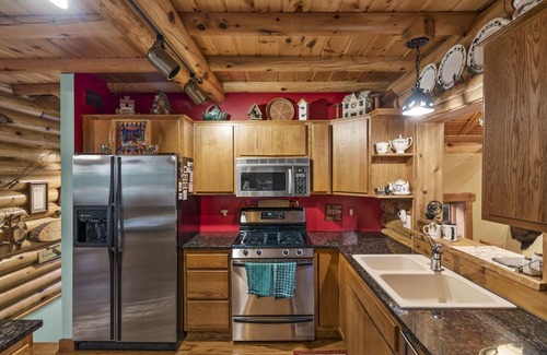 Nevis Cabin | Secluded Lake Cabin with Private Ski Trails