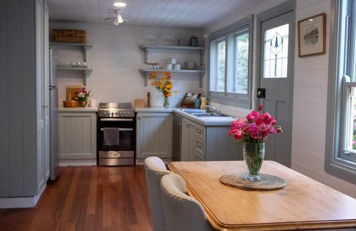 Mount Macedon House | The Pipers Cottage at Ard Choille