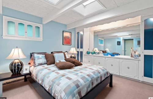 Almelund House | River and Rock Views! St Croix Falls Funky Mid-Century Charm. Pet Friendly.