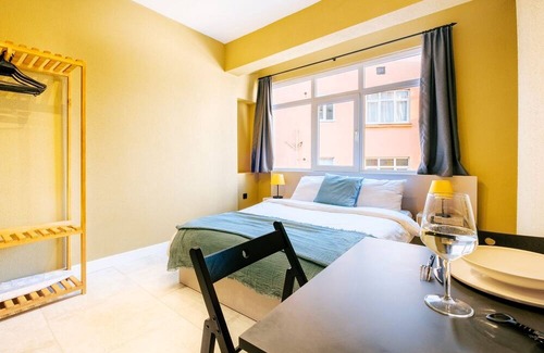 Fatih Apartment | Cozy Suite w King Bed Near Sultanahmet