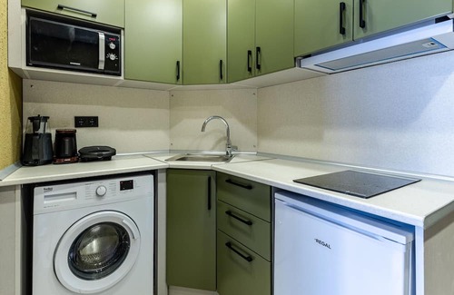 Fatih Apartment | Suit w King Bed 10 min to Sultanahmet Mosque