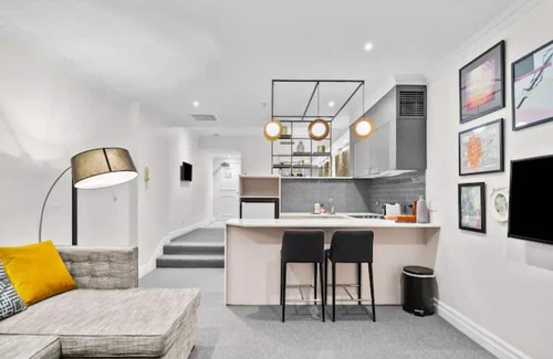 Millers Point Apartment | Studio In Prime CBD Location