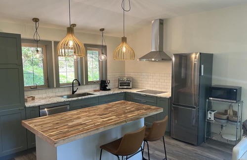 Salt Spring Island Cottage | Sweet Salt Spring single level cottage; close to Cusheon Lake