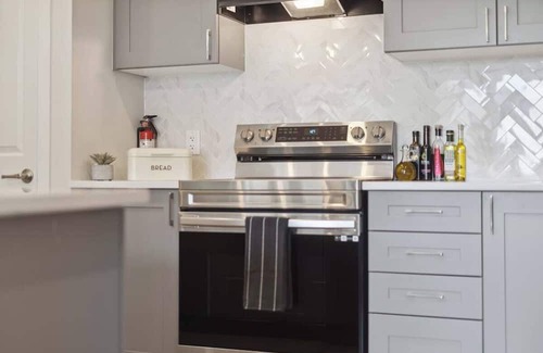 Ottawa Division House | Upscale 2BED | Central Barrhaven