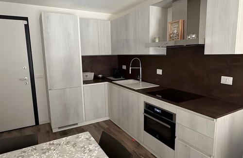 Valdidentro Apartment | Apartment 'Viola' with Mountain View, Balcony and Wi-Fi