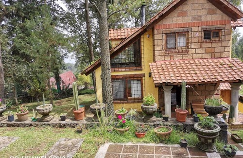 Huitzilac Cottage | Soothing 2-bedroom cottage in Real Montecassino