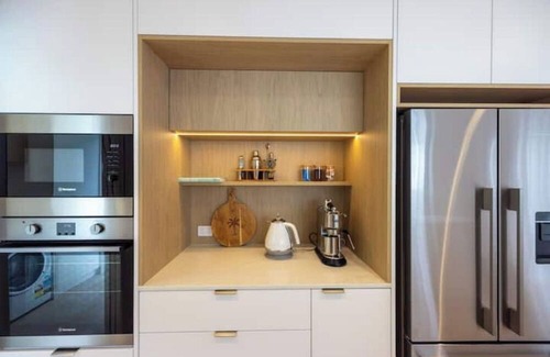 Anna Bay Villa | Olas Villa 4 | Luxe 3BR · Plunge Pool · Near Beach