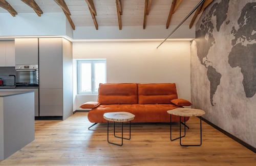 Calolziocorte Apartment | 4 Elements - Italian GuestHouse