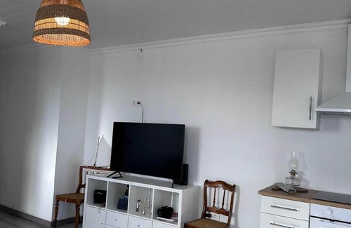 Lajes do Pico House | Apartment 'Branca' with Sea View, Private Terrace and Wi-Fi