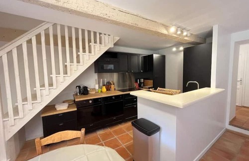 Neoules House | 4* villa with swimming pool in a vineyard 3-7 pers