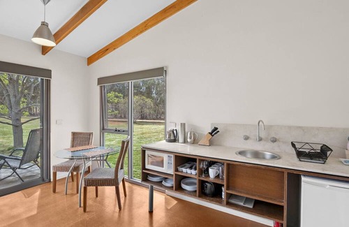 Bellbrae Ski Chalet | Tranquil Studio Retreat on the Great Ocean Road