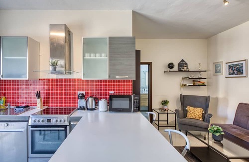 Ta' Giorni Apartment | Cosy 1-Bedroom with balcony in St. Julian’s AEBE1-1