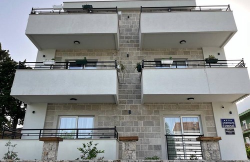 Bijela Apartment | Studio Apartment with Sea View and Balcony