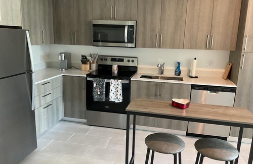 Northeast Miami Apartment | Chic 1-bedroom apartment with WiFi, AC in vibrant Miami