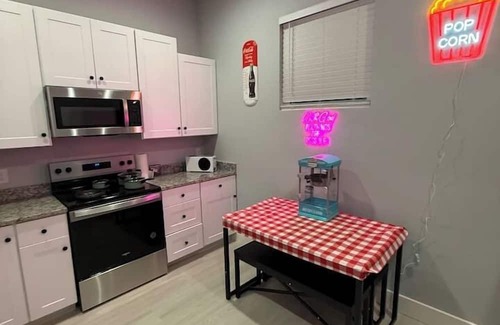Fort Worth House | BabyProofed|Home Cinema| TCU, Dickies & Stockyards
