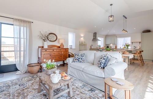 Shipston on Stour House | The Calf Pens-Honington