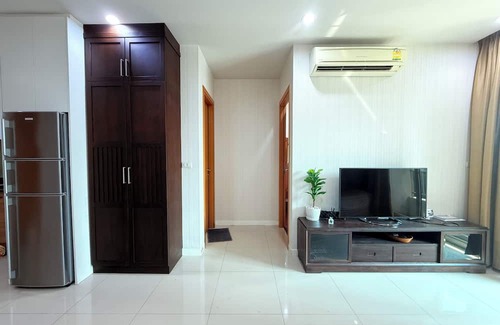 Makkasan Apartment | 1 BR Luxury condo Pool, gym and sauna with fitness room, WiFi