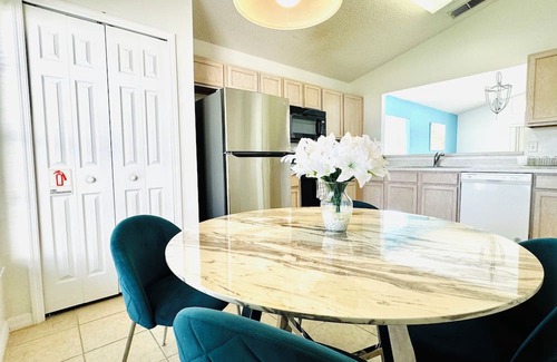 Westridge House | Blue Sky Villa, a home away from home.