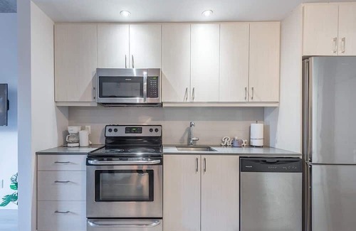 Cite Multimedia Apartment | Central -Parking- 100 walkscore