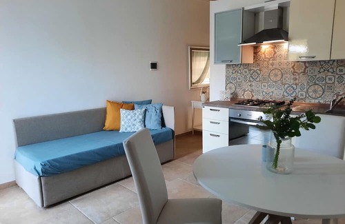 Torre Castiglione Apartment | Small apartment in the reserve "Palude del Conte" 300m from the crystal clear sea