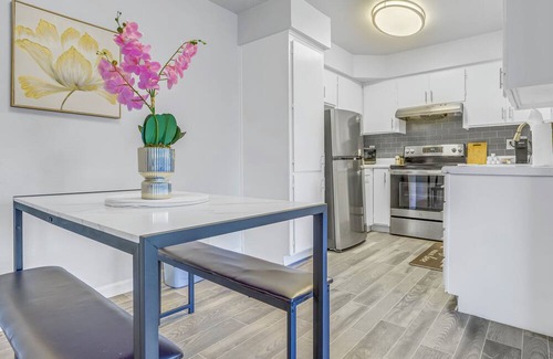 Mesa Apartment | Sanctuary - Near Hospitals/Airport - Work Spot