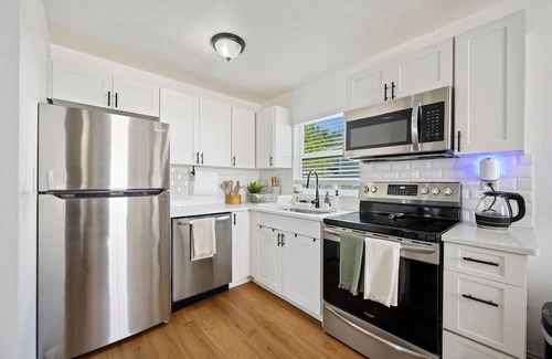 Lakeland House | Lake Hunter Cozy Cottage, Sleeps 6, centrally located