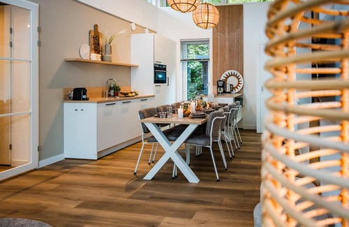 Voorthuizen House | Nature & Comfort in Voorthuizen